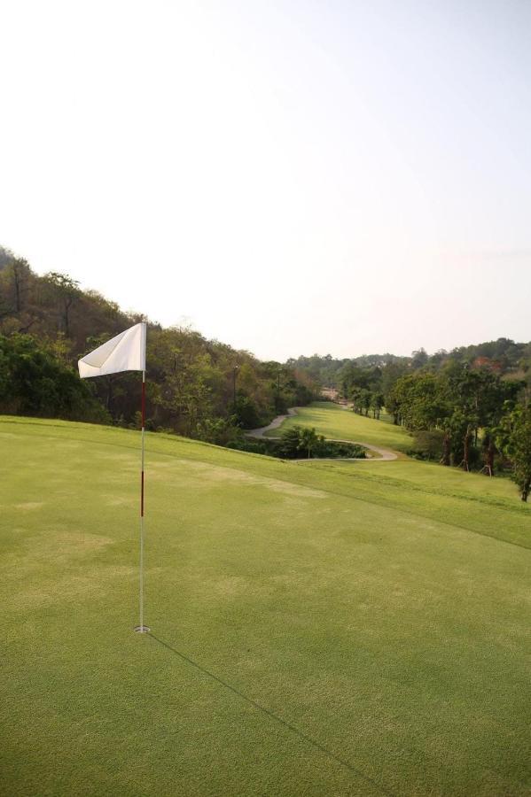 Phubachiang Golf & Resort Pakse Exterior photo