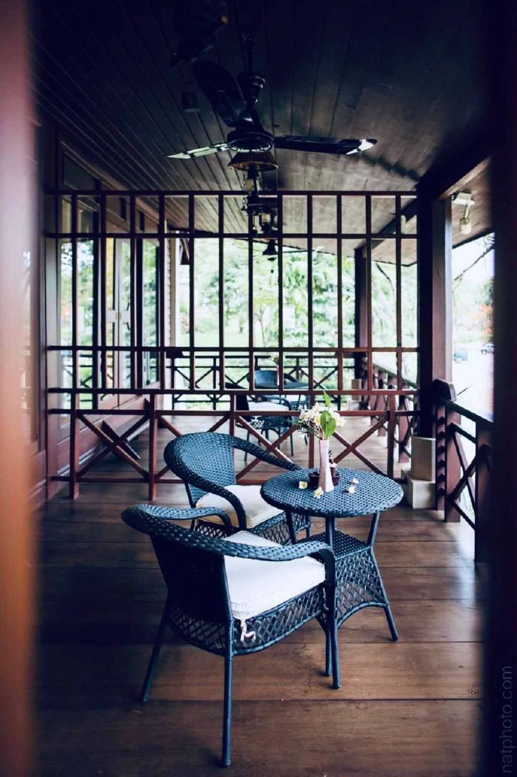 Phubachiang Golf & Resort Pakse Exterior photo