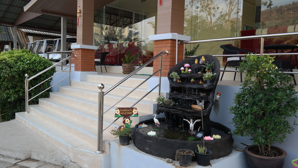 Phubachiang Golf & Resort Pakse Exterior photo