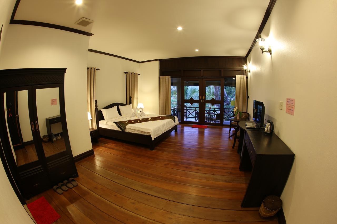 Phubachiang Golf & Resort Pakse Exterior photo